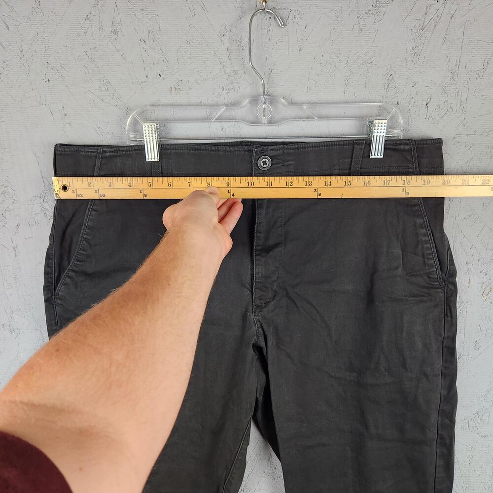 Lee Extreme Comfort Pants Mens 38x30 Black Stretch Chino Casual Straight Leg - Picture 2 of 12